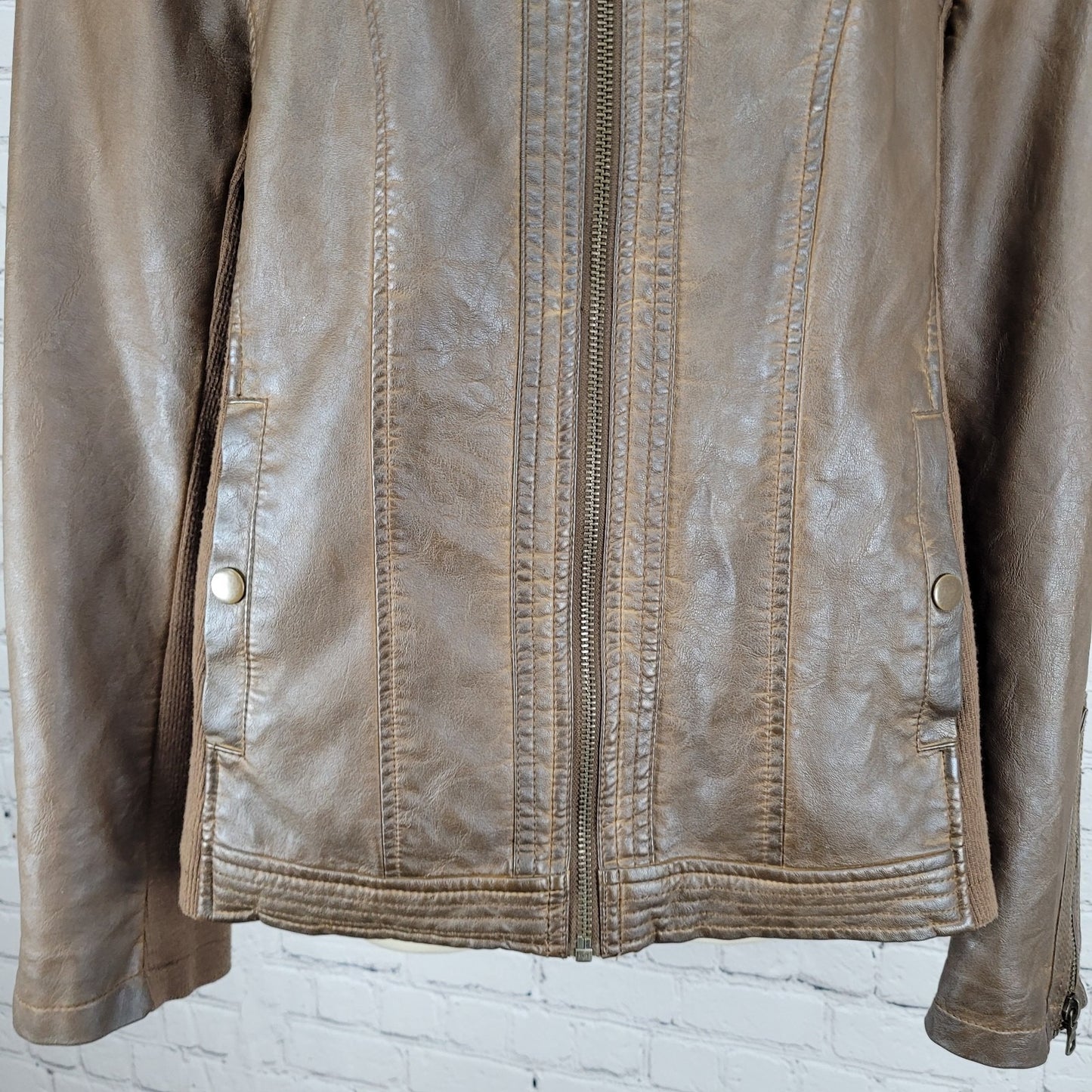 Sebby Collection Saddle Brown Vegan Leather Knit Stretch Sides Jacket Size XL