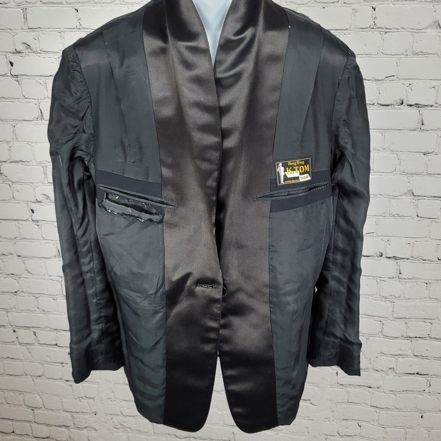 K. TOM Japan Black 1 Button Satin Lapel Tuxedo Suit Jacket Coat 40 *read