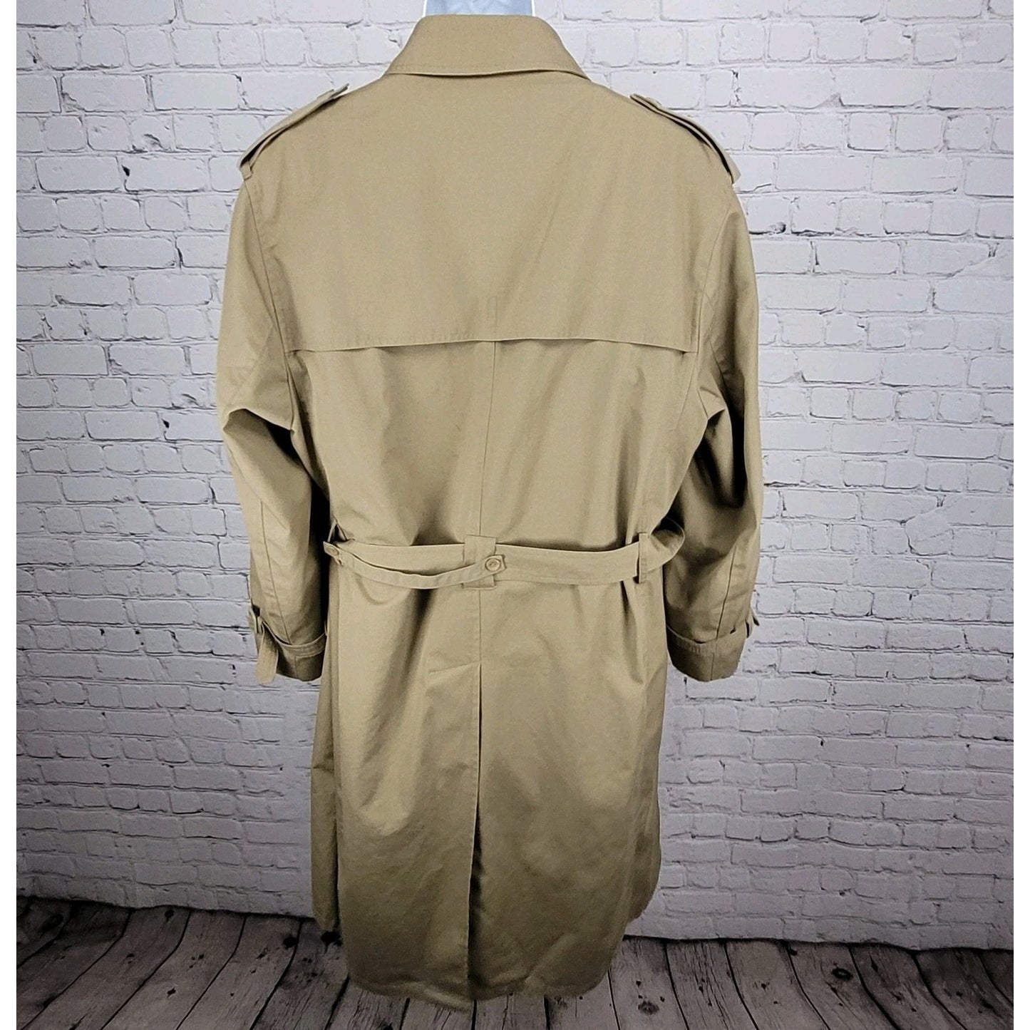 VTG Oleg Cassini Tan Brown Buttoned Belted Removable Liner Trench Coat 44R