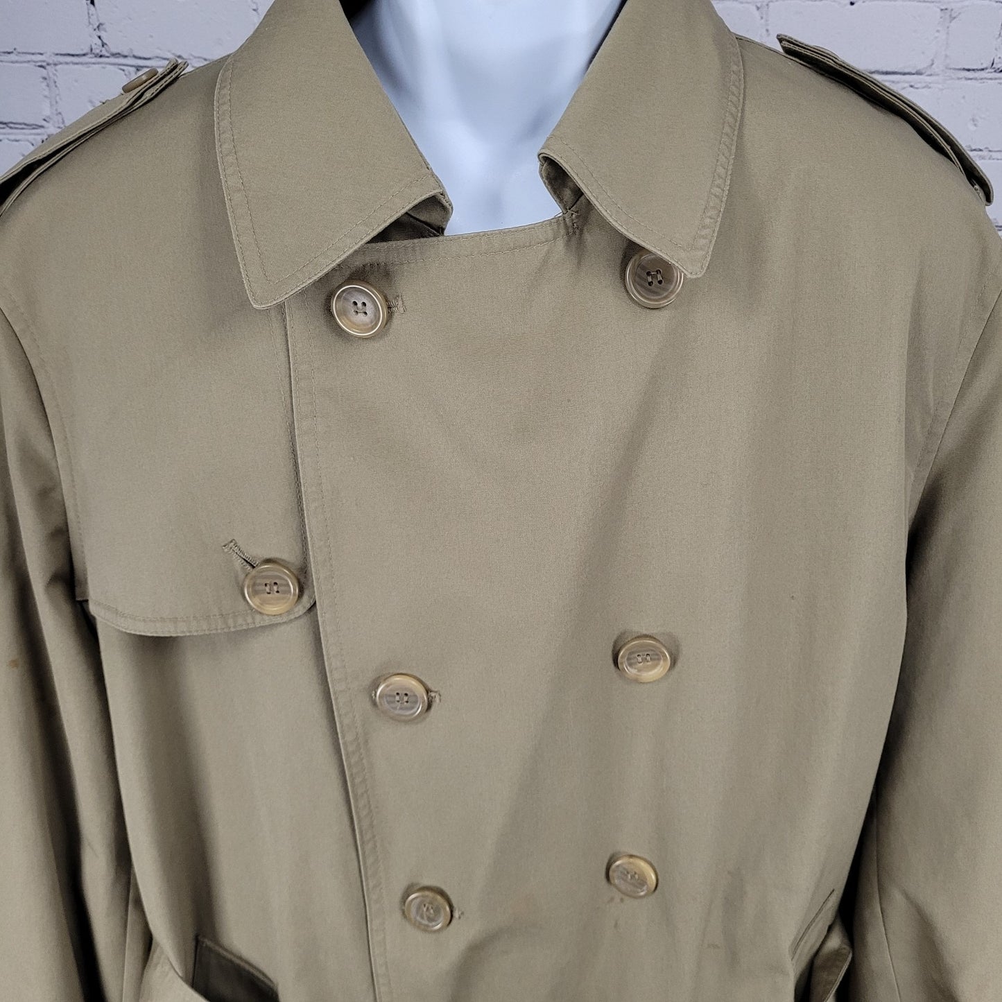 VTG Oleg Cassini Tan Brown Buttoned Belted Removable Liner Trench Coat 44R