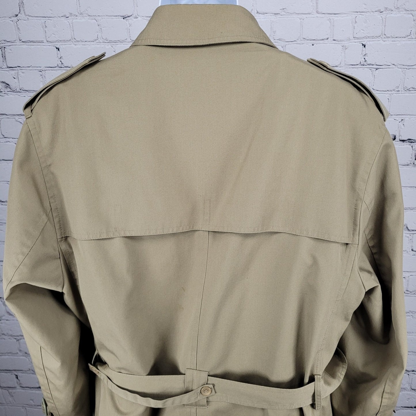 VTG Oleg Cassini Tan Brown Buttoned Belted Removable Liner Trench Coat 44R