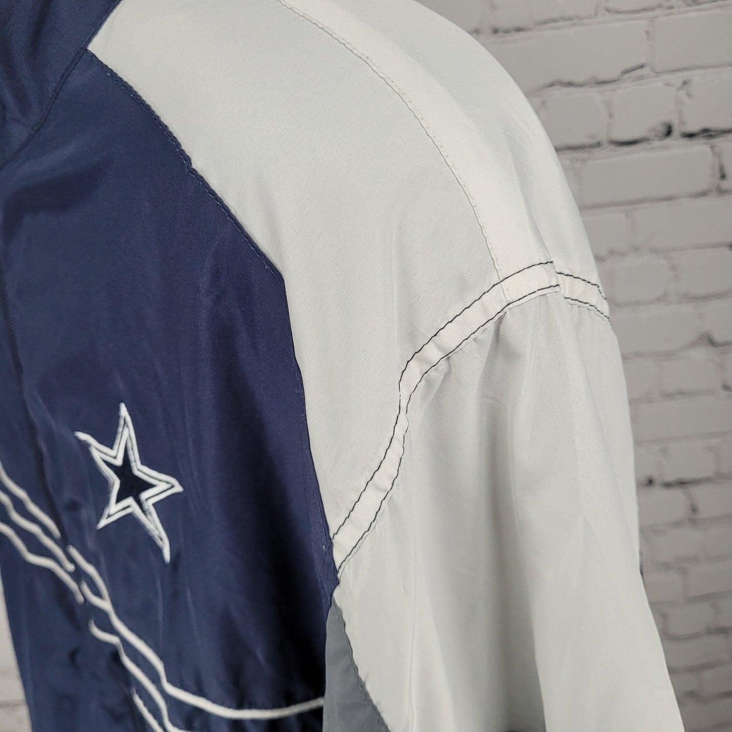 Reebok Team Apparel Navy NFL Cowboys Full Zip Pockets Windbreaker Jacket Size XL