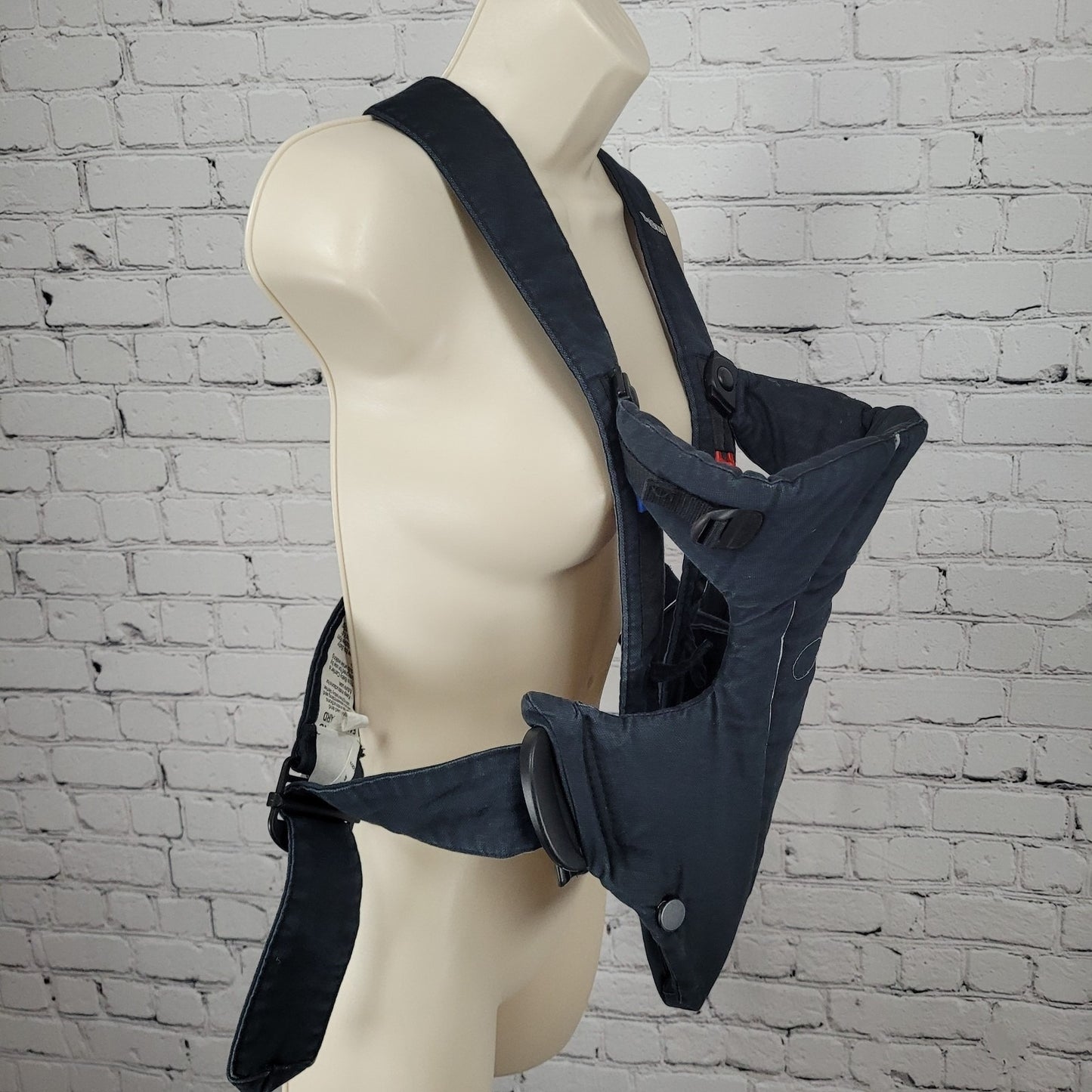 Baby Bjorn Navy Blue Baby Carrier Padded Buckle Size Adjustable Infant 8-25lbs