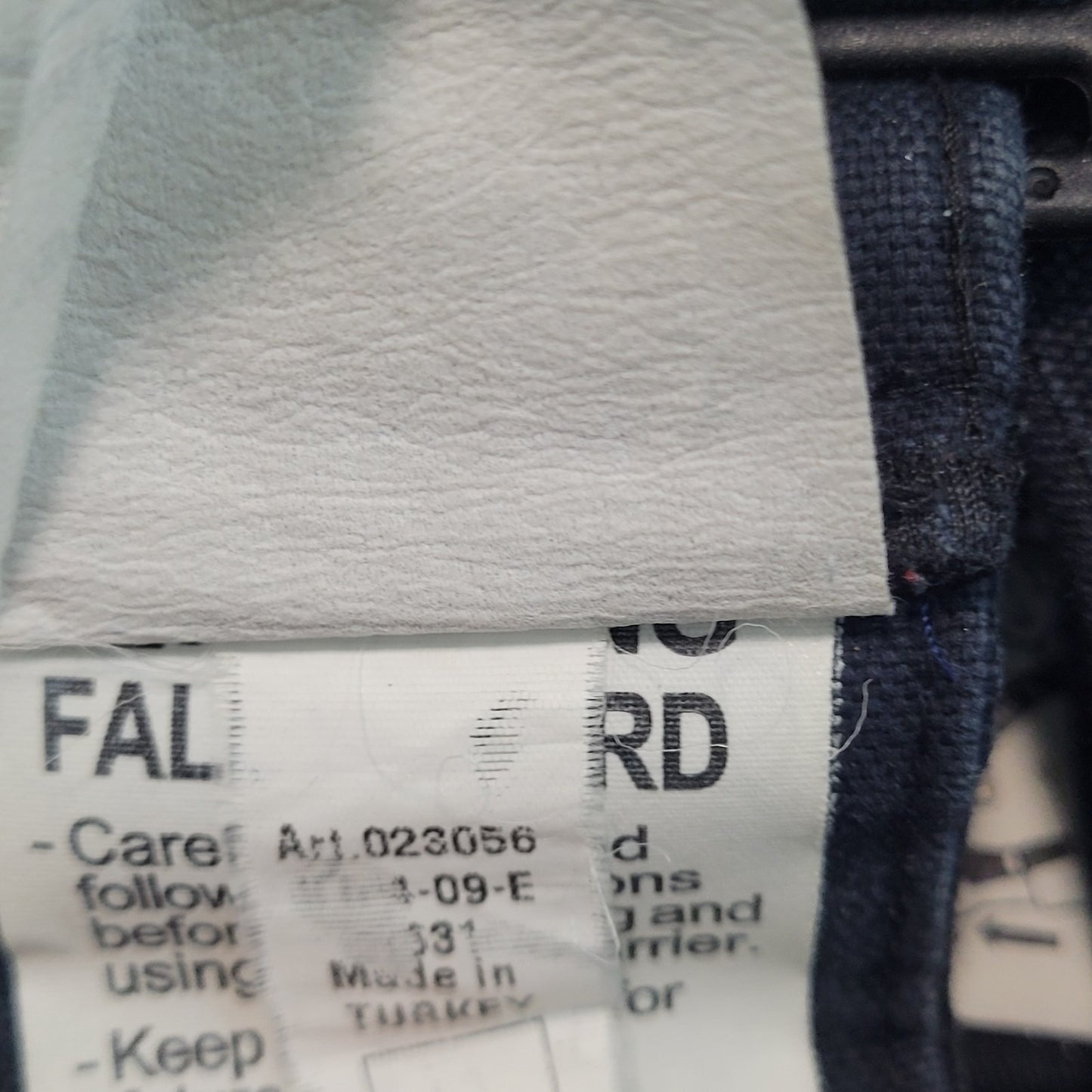 Baby Bjorn Navy Blue Baby Carrier Padded Buckle Size Adjustable Infant 8-25lbs
