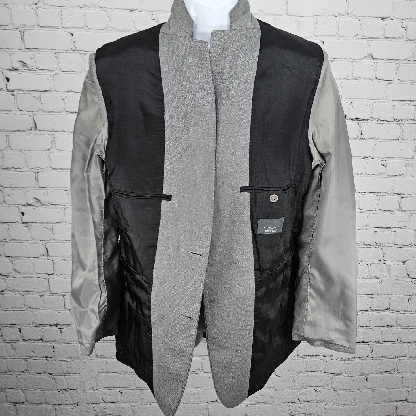 Zara Man Basic Grey 2 Button Single Vented Notch Suit Blazer Sport Coat 42