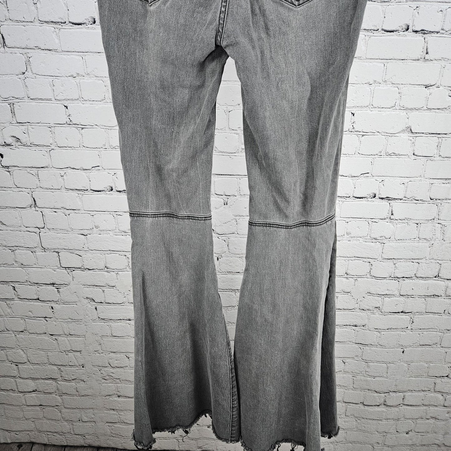 Free People Grey Mid Rise Raw Hem Super Flare Stretch Jeans 25 (24x33)