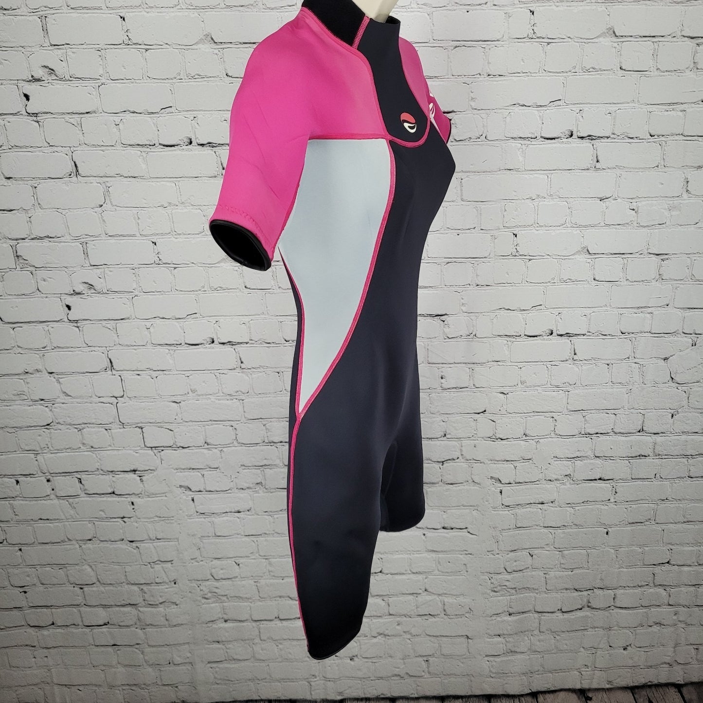 Bare Black Pink 2mm Nixie Springsuit Shorty Wetsuit Swim Short Sleeve Size 2