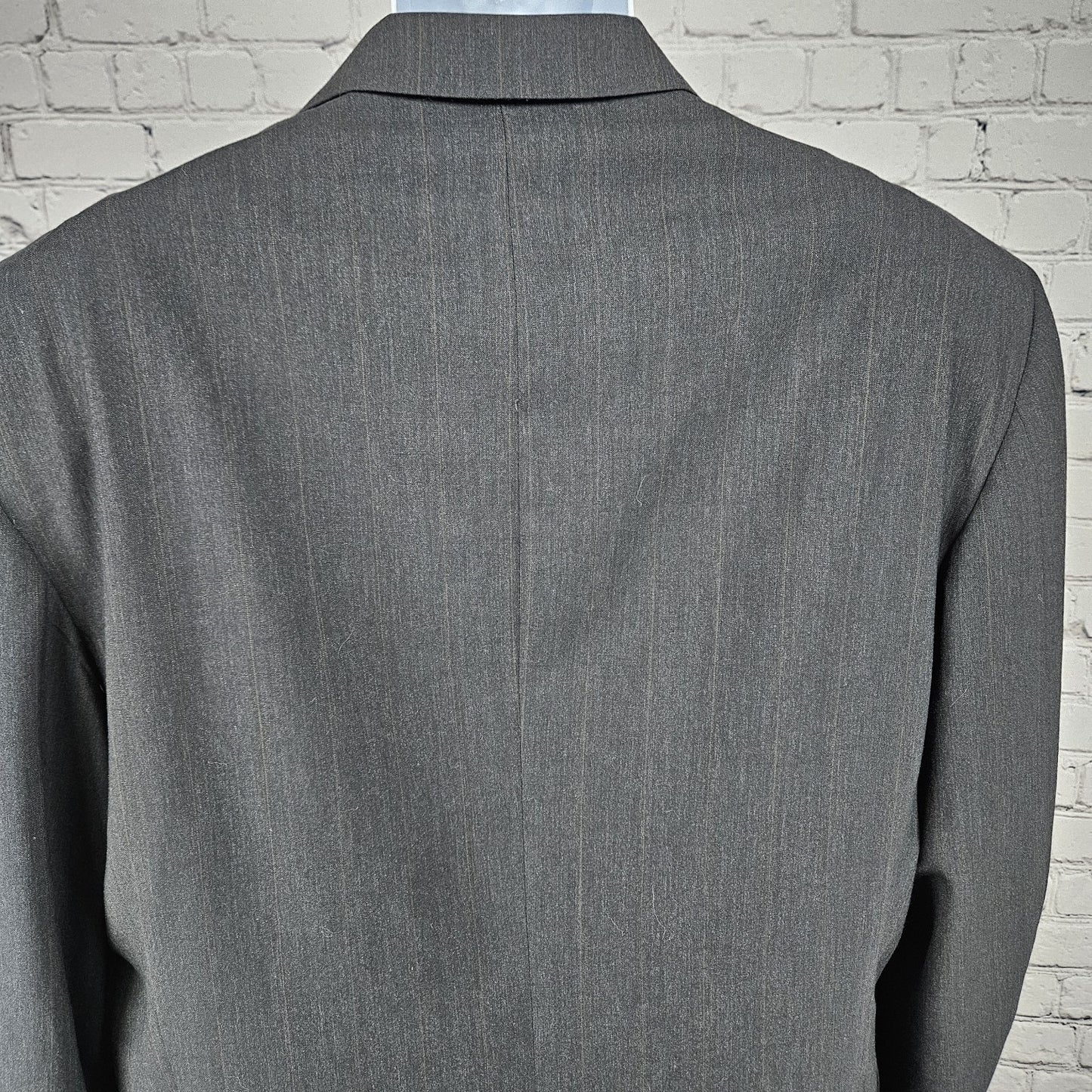 Calvin Klein Grey 100% Wool 2 Button Ventless Notch Blazer Sport Coat USA 44L