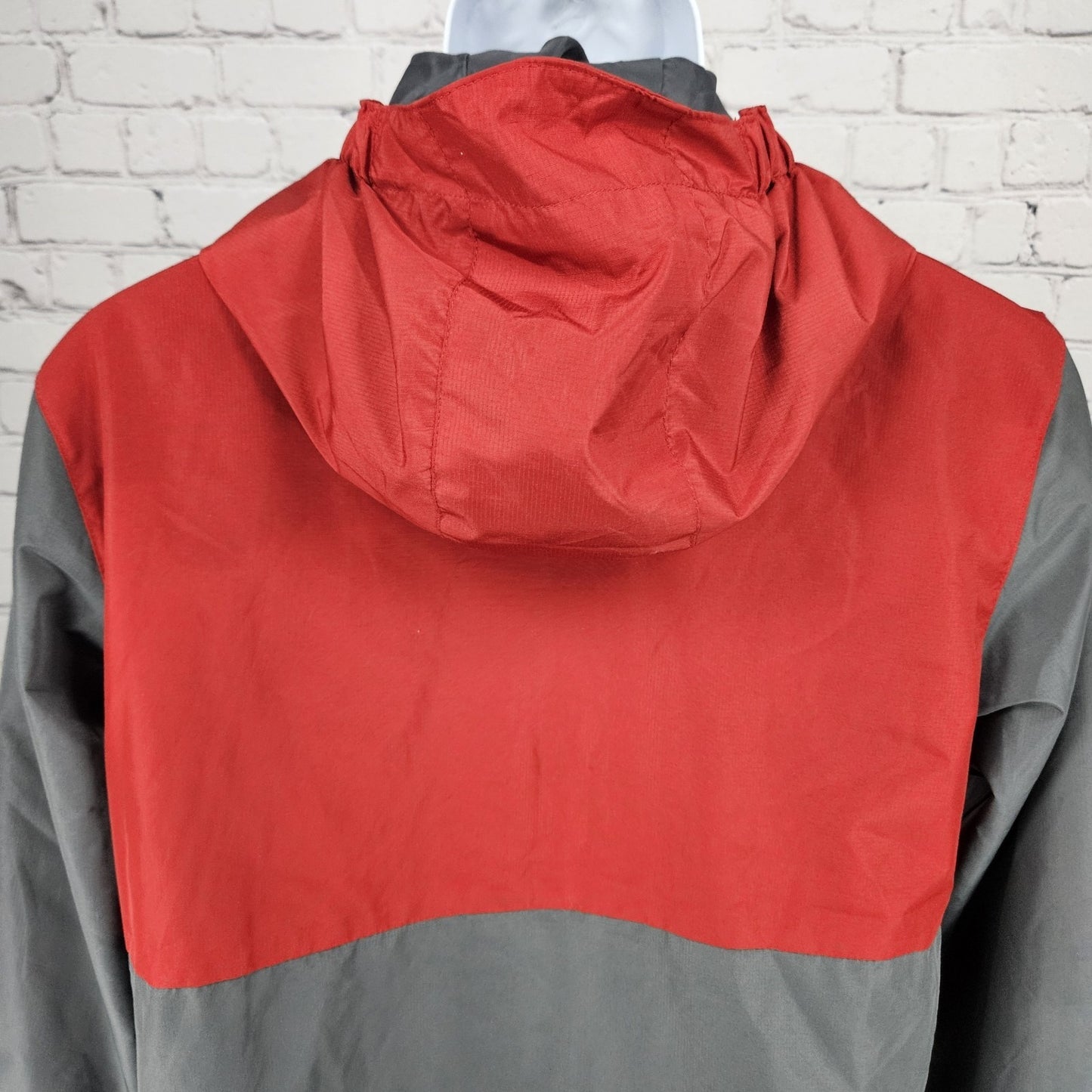 Eddie Bauer Grey Red Hooded Full Zip Lined Windbreaker Jacket Kids L 14/16 *tear