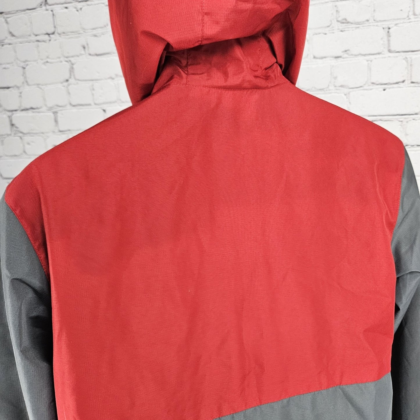 Eddie Bauer Grey Red Hooded Full Zip Lined Windbreaker Jacket Kids L 14/16 *tear