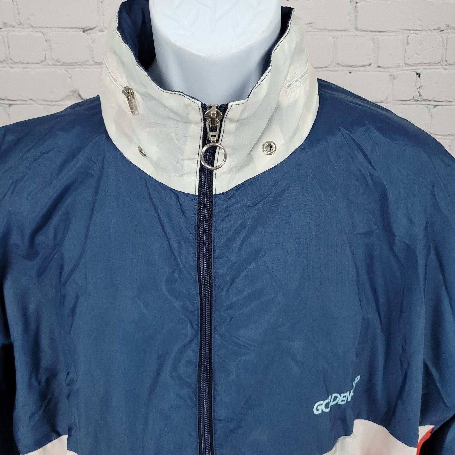 VTG Golden Cup Red White & Blue Vented Hideable Hood Windbreaker Size Small S