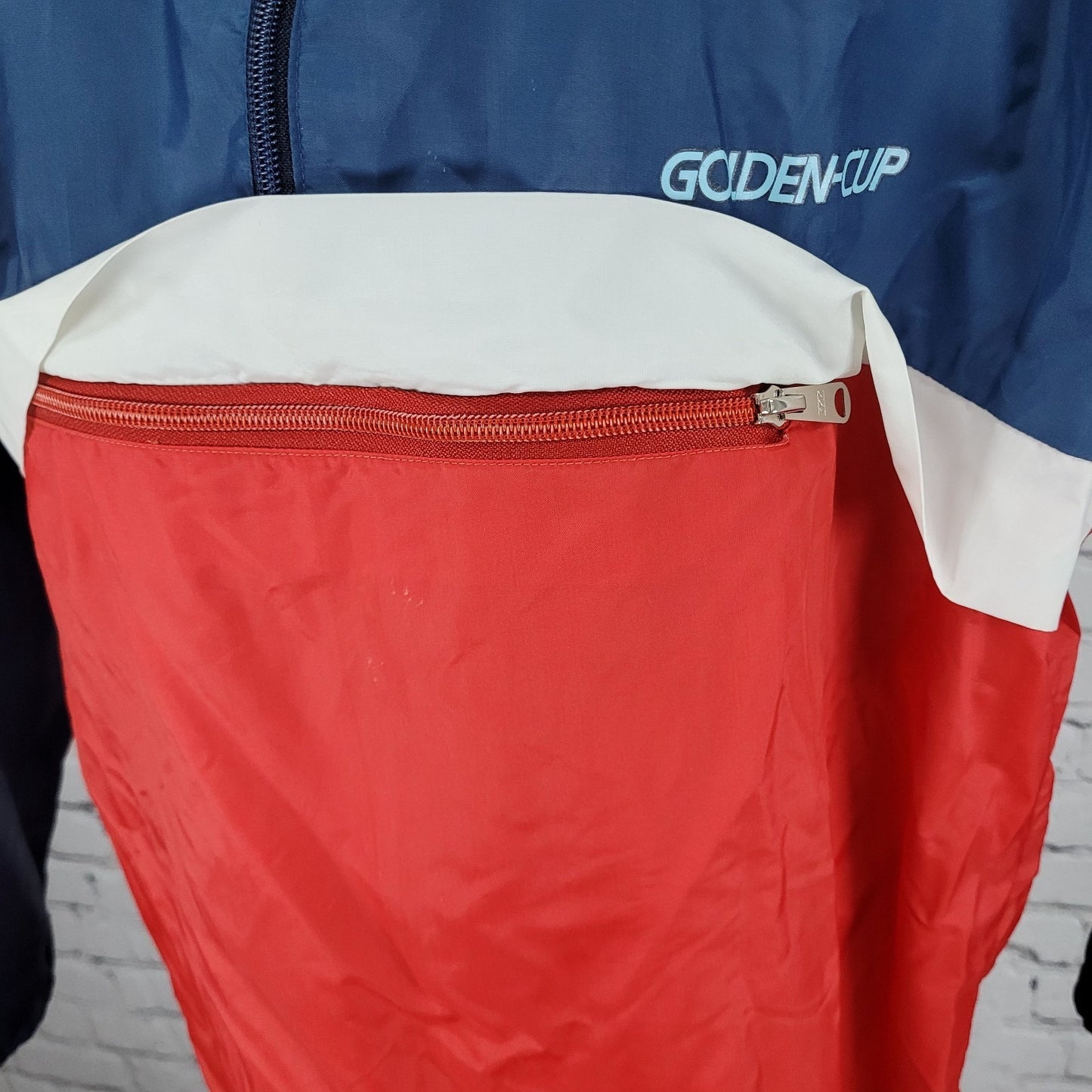 VTG Golden Cup Red White & Blue Vented Hideable Hood Windbreaker Size Small S