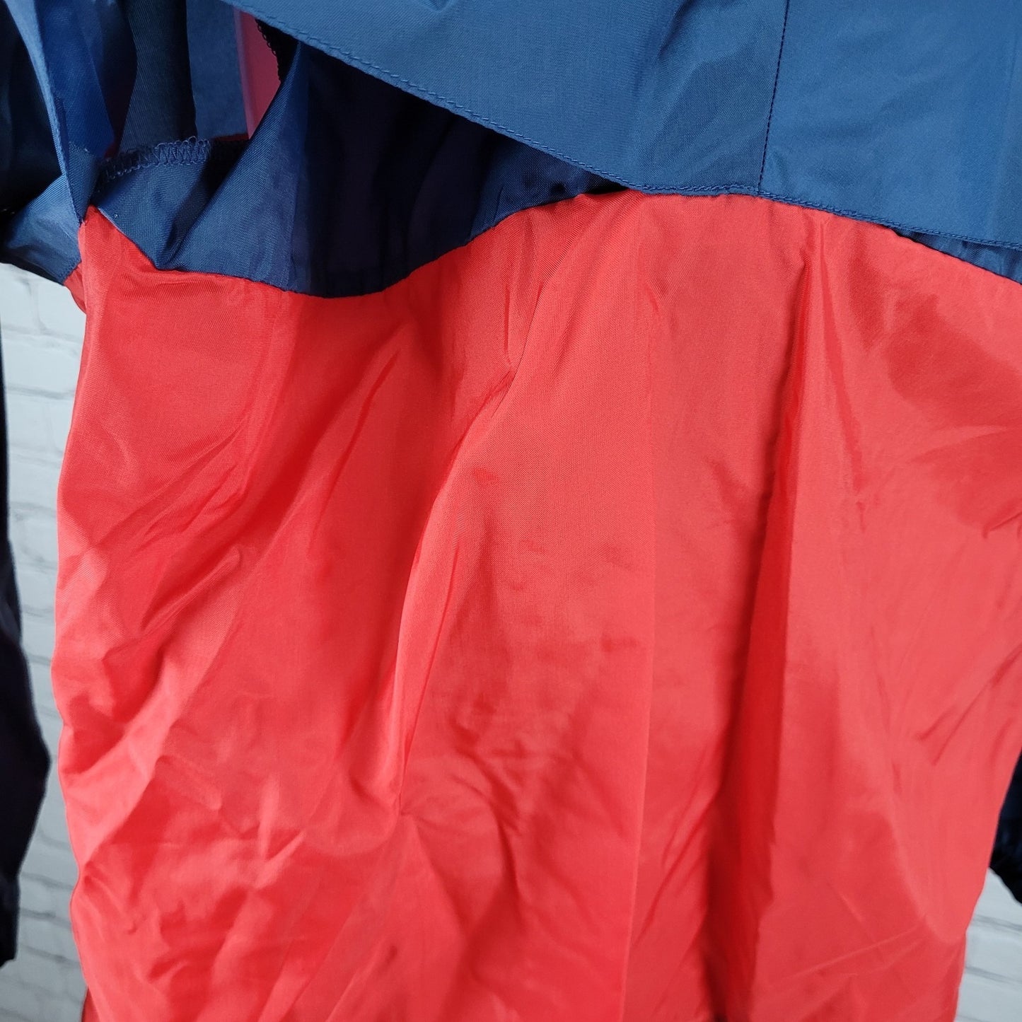 VTG Golden Cup Red White & Blue Vented Hideable Hood Windbreaker Size Small S