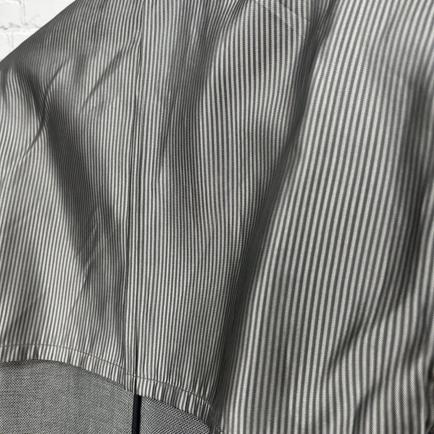 Perry Ellis Gray Shepherd Check 2 Button Blazer Sport Coat Suit Jacket Size 44R