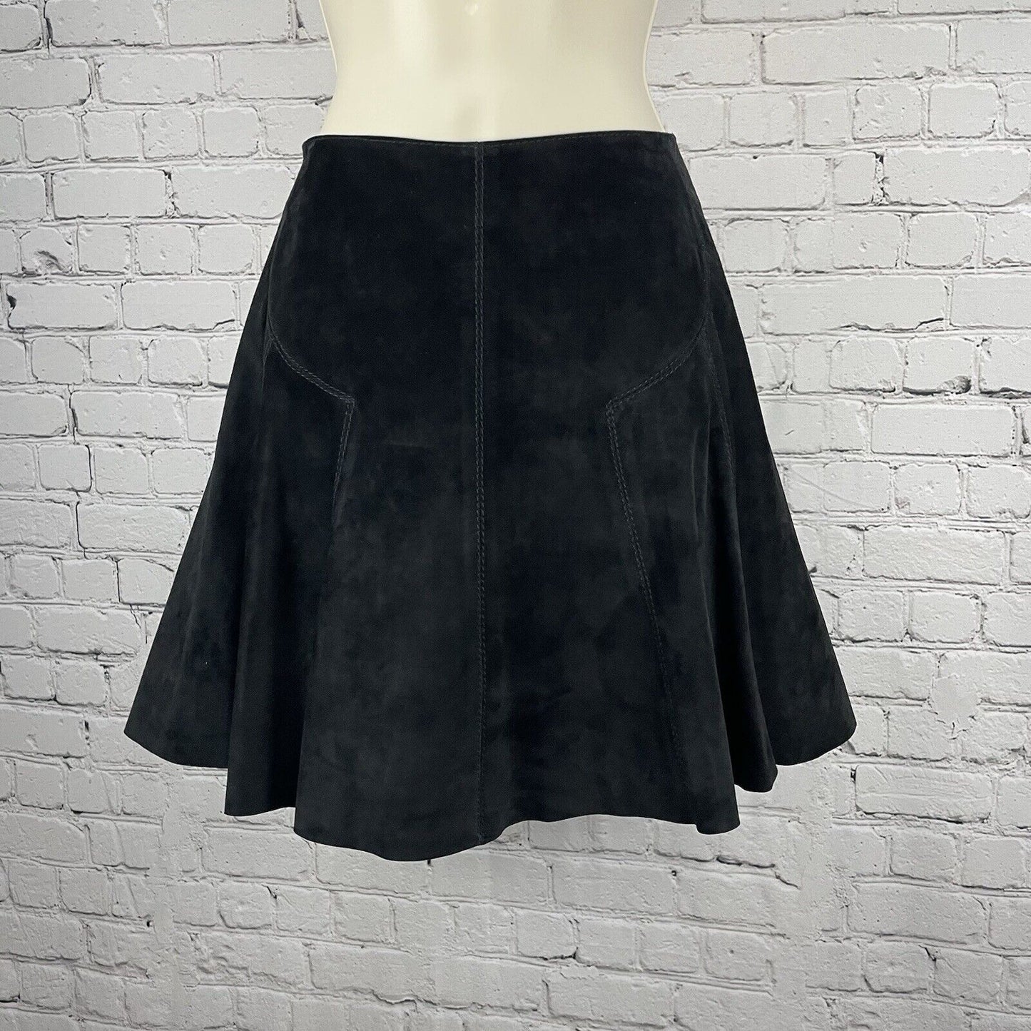 Donald J Pliner Black Suede A Line Mini Skirt Zipped Lined Italy Made Size 4