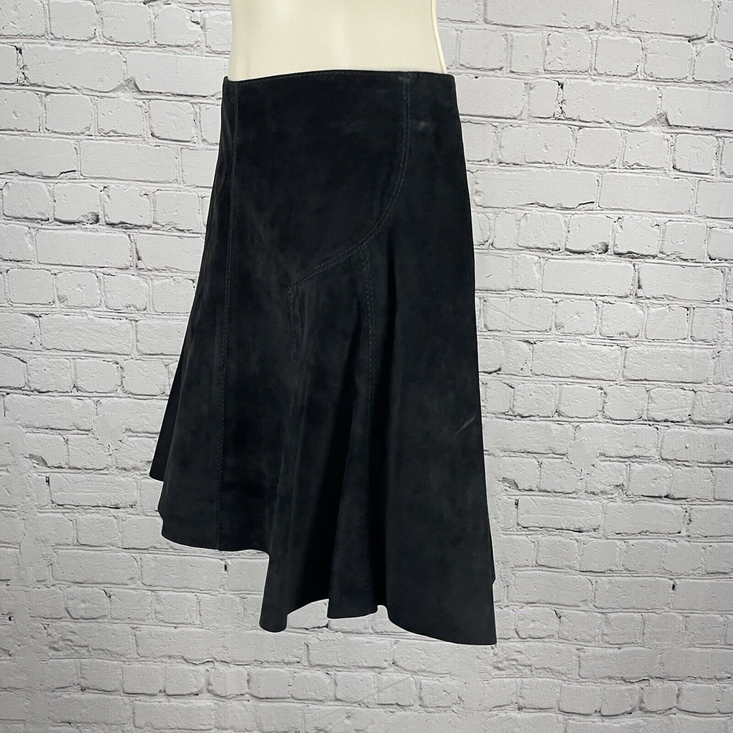Donald J Pliner Black Suede A Line Mini Skirt Zipped Lined Italy Made Size 4