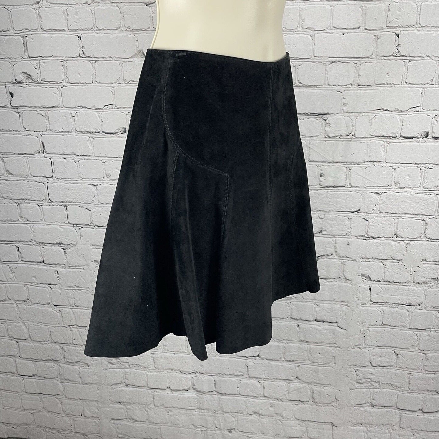 Donald J Pliner Black Suede A Line Mini Skirt Zipped Lined Italy Made Size 4