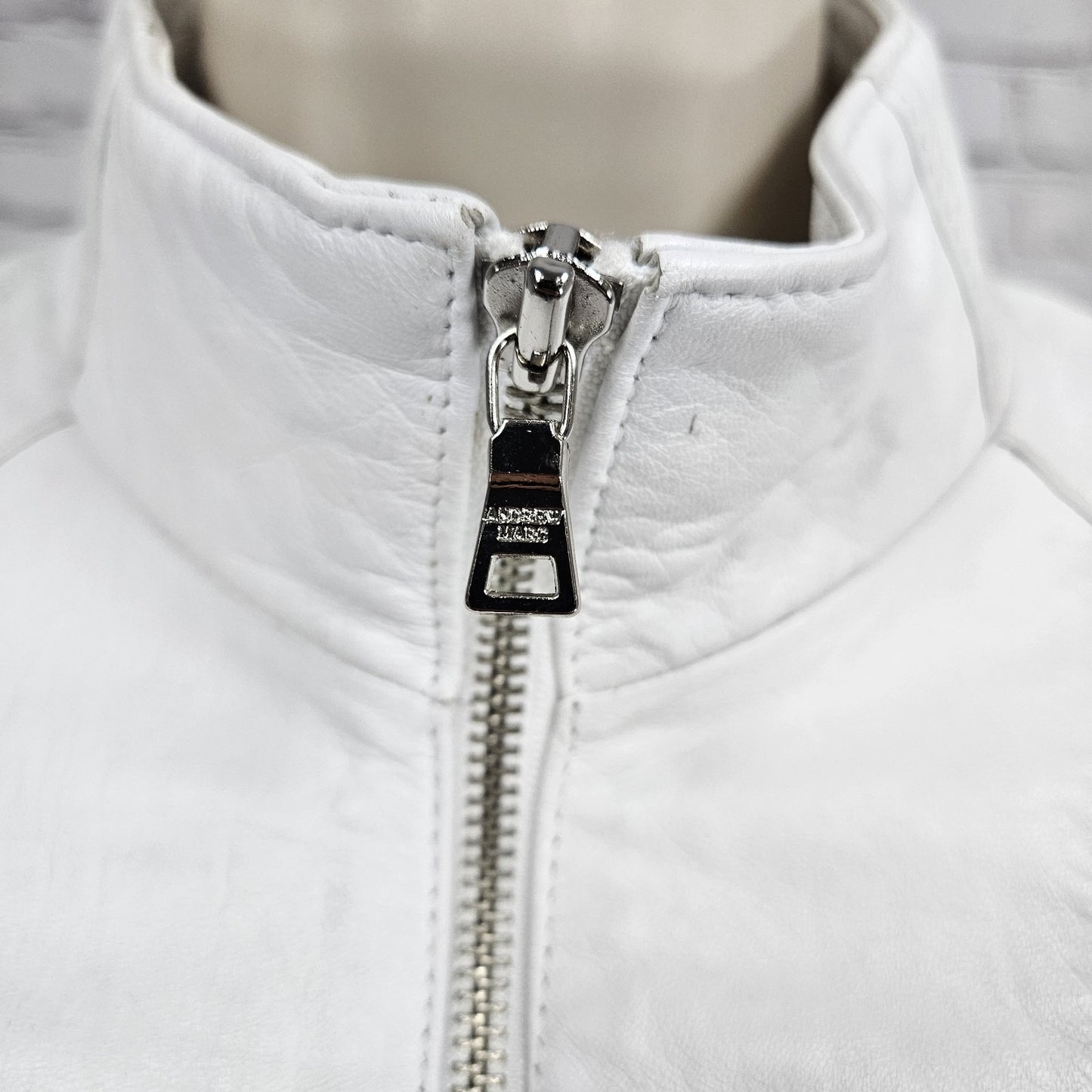 Andrew Marc NY White Genuine Leather Full Zip Lined Pockets Moto Jacket Small S