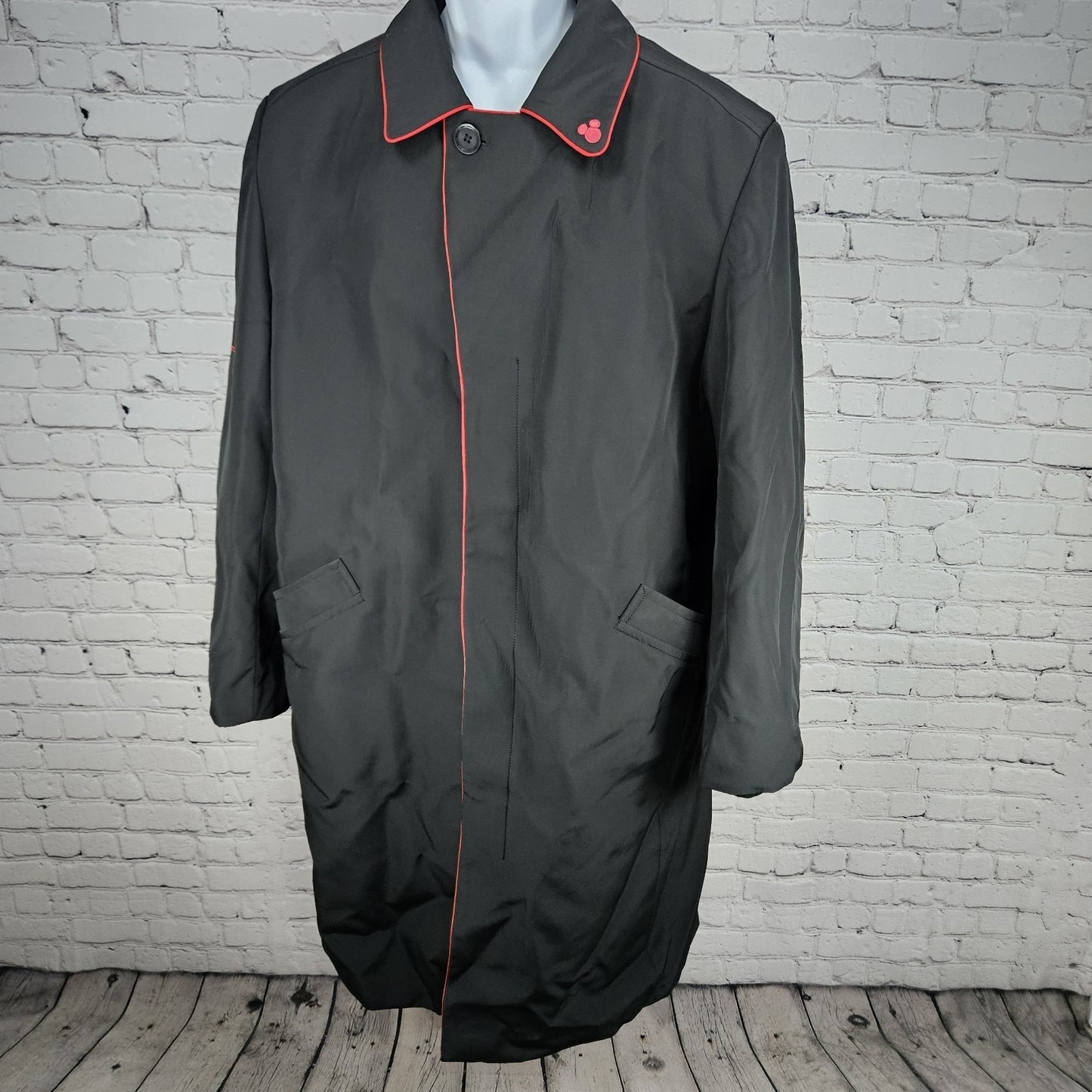 Disney Store Black Mickey Logo Buttoned Removable Quilted Liner Over Coat 46