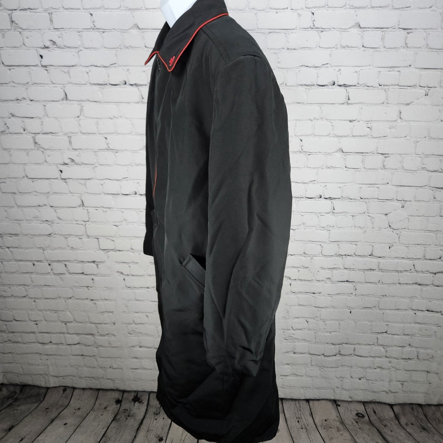 Disney Store Black Mickey Logo Buttoned Removable Quilted Liner Over Coat 46