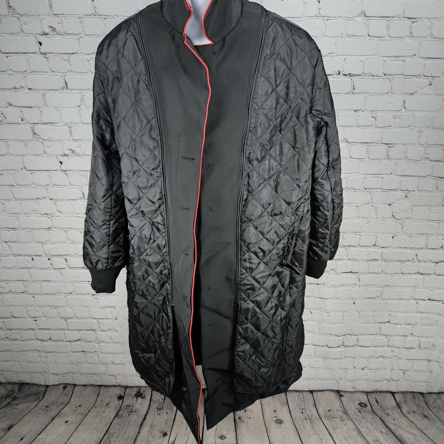 Disney Store Black Mickey Logo Buttoned Removable Quilted Liner Over Coat 46