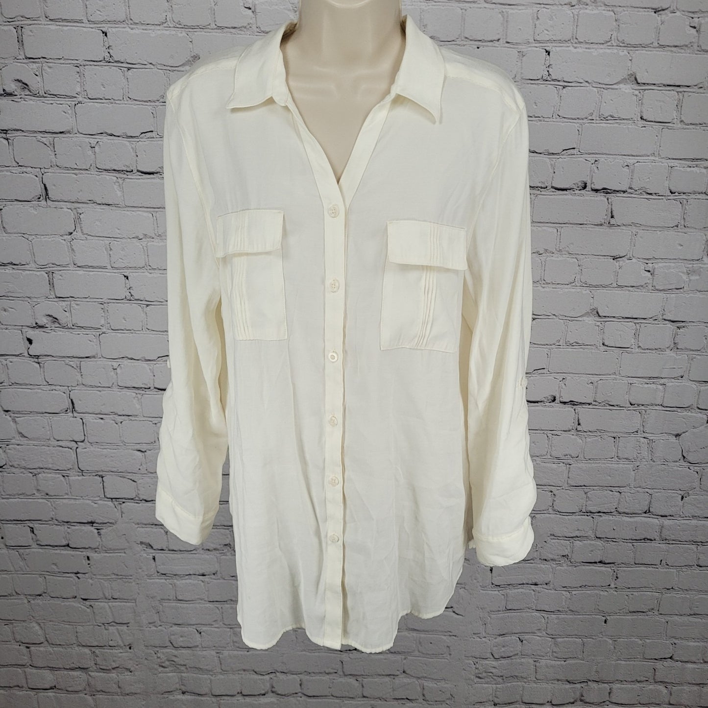 Chico's Ivory Button Up Long Sleeve Roll Tab Collared Shirt Size 2 US 12