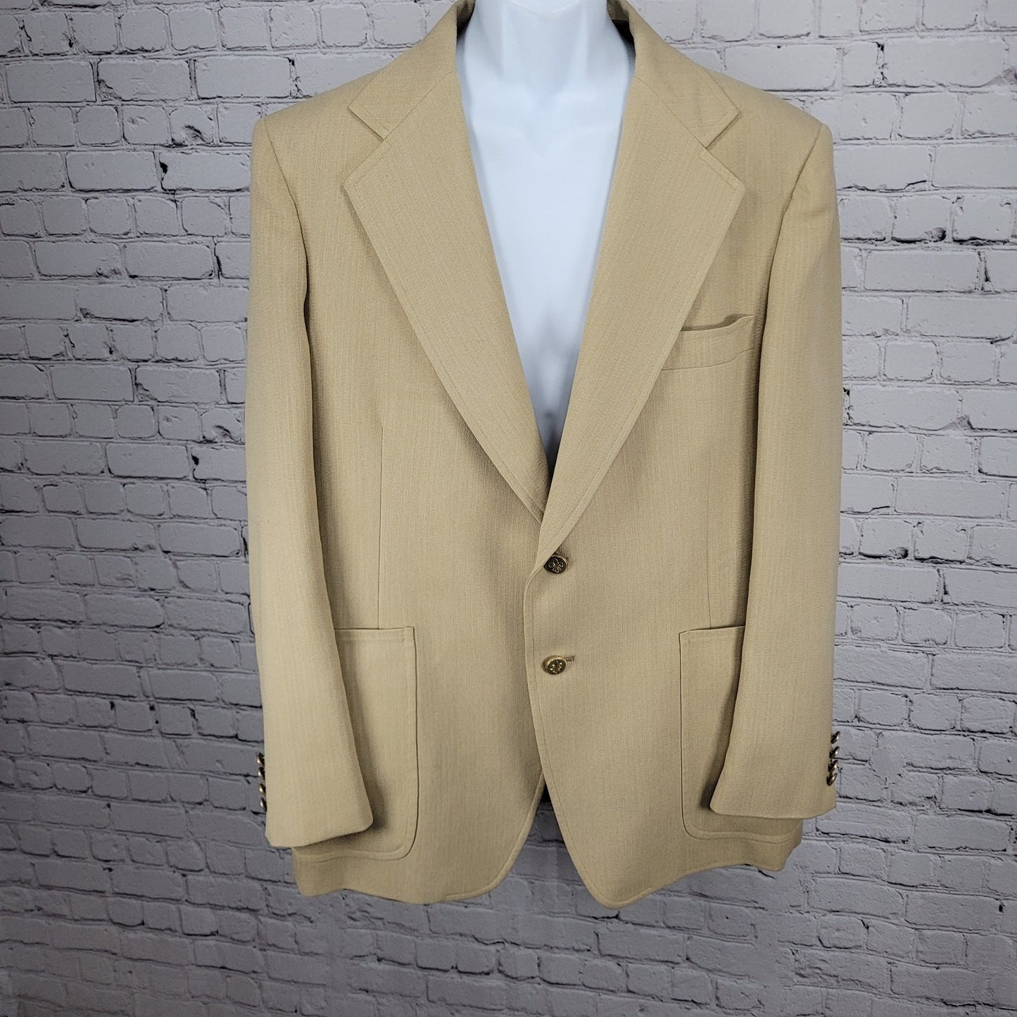 VTG Unbranded Tan 2 Button Single Vented Notch Blazer Sport Coat USA 44