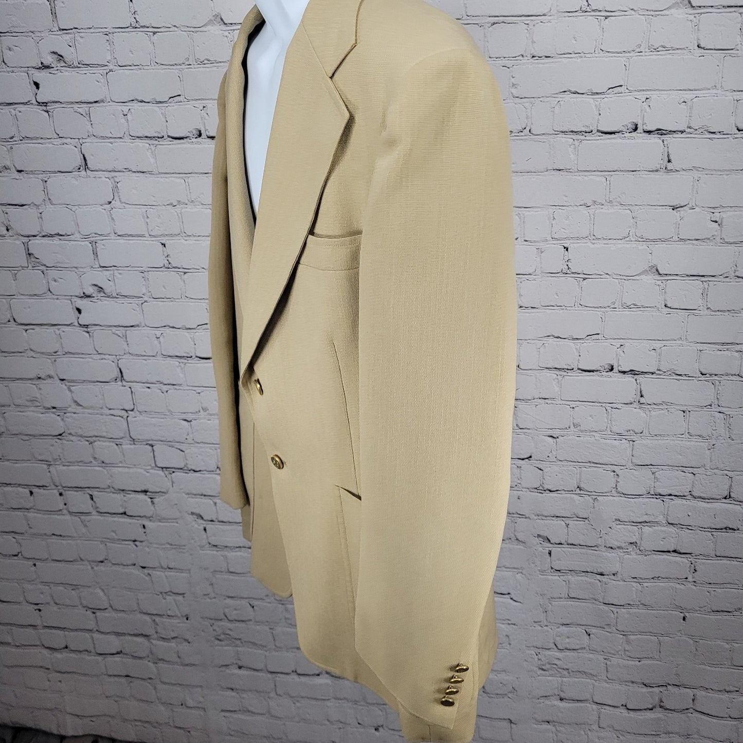 VTG Unbranded Tan 2 Button Single Vented Notch Blazer Sport Coat USA 44