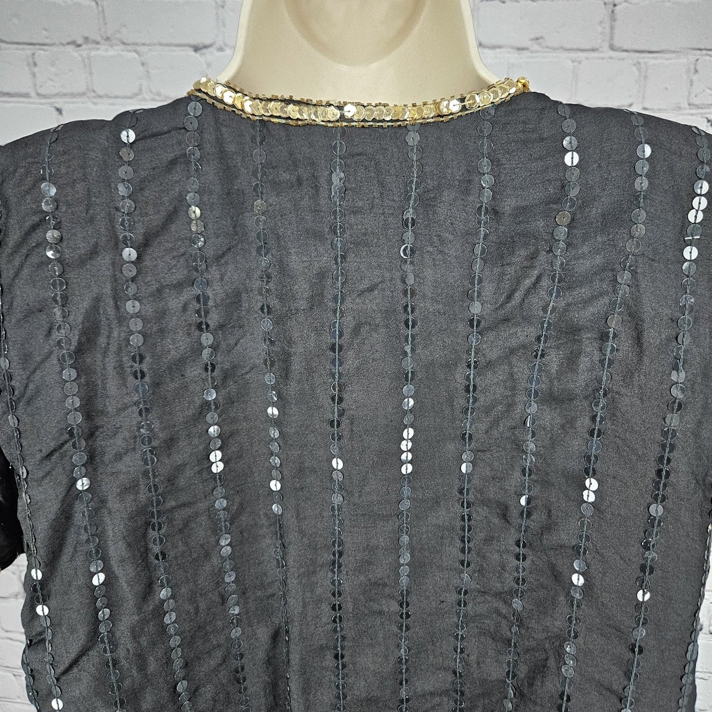 VTG Tina Black 100% Silk Sequin Gold Trim Short Sleeve Hook & Eye Jacket Medium