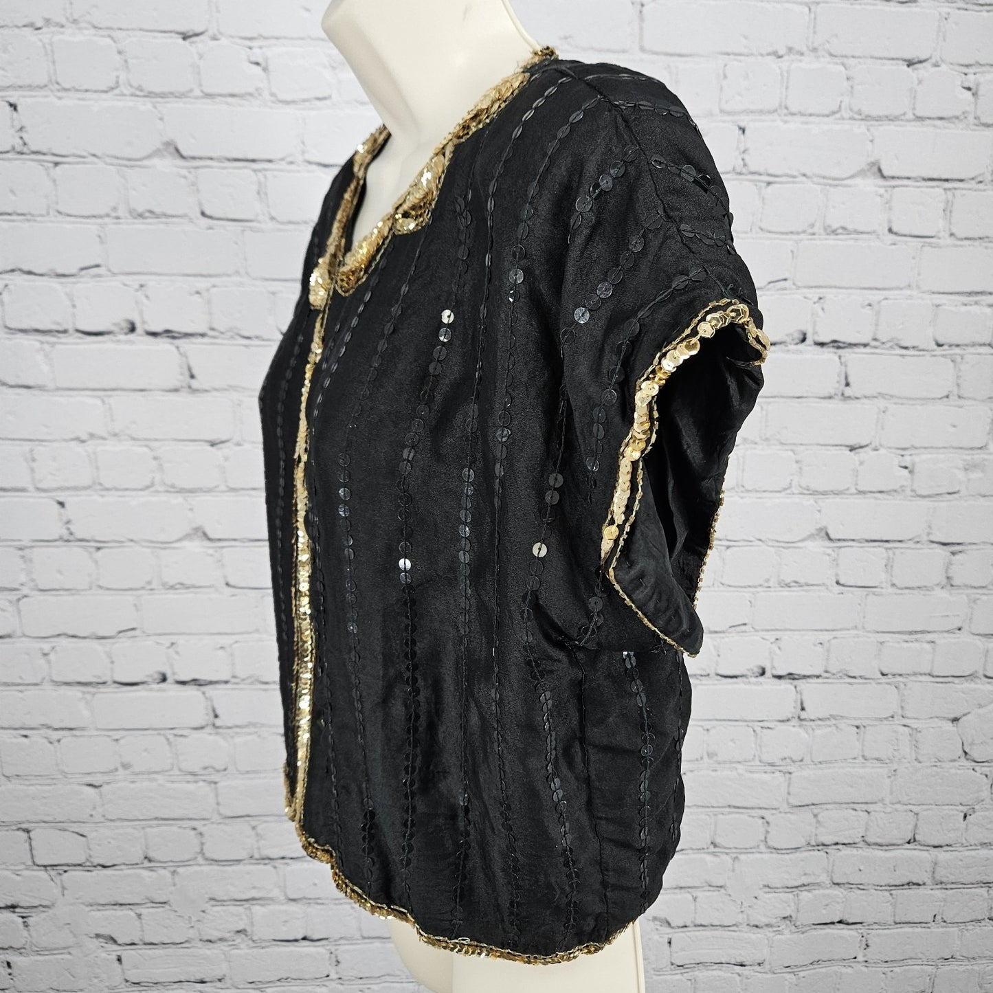 VTG Tina Black 100% Silk Sequin Gold Trim Short Sleeve Hook & Eye Jacket Medium