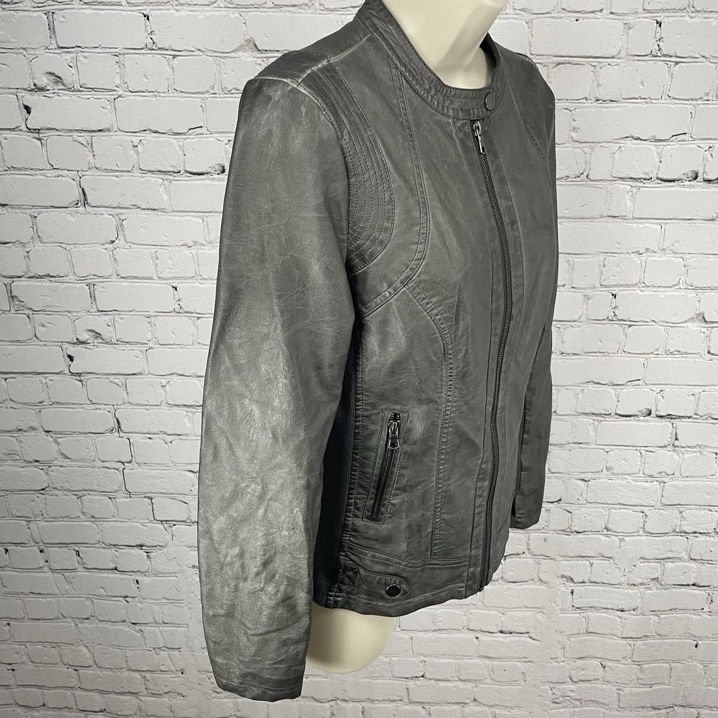 Sebby Collection Grey Faux Leather Moto Knit Sides Stretch Jacket Size Small S