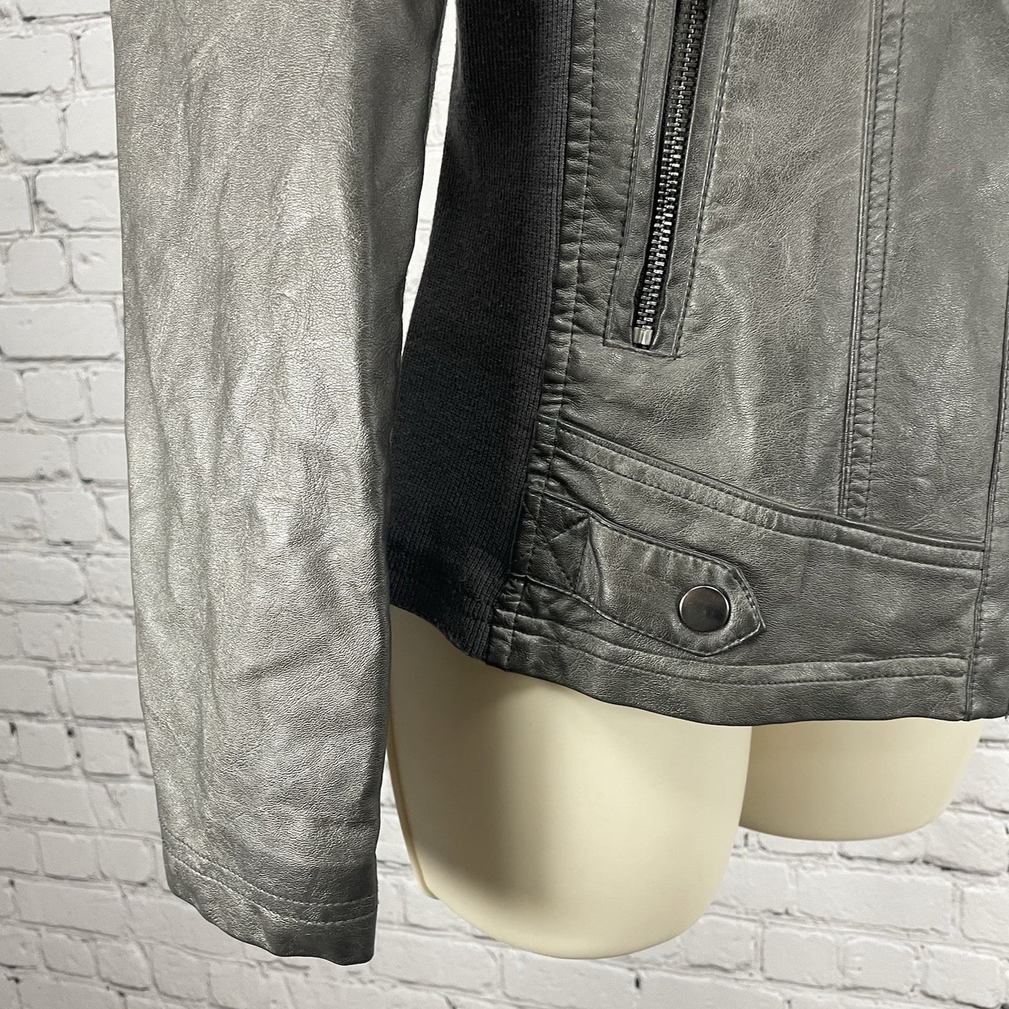 Sebby Collection Grey Faux Leather Moto Knit Sides Stretch Jacket Size Small S