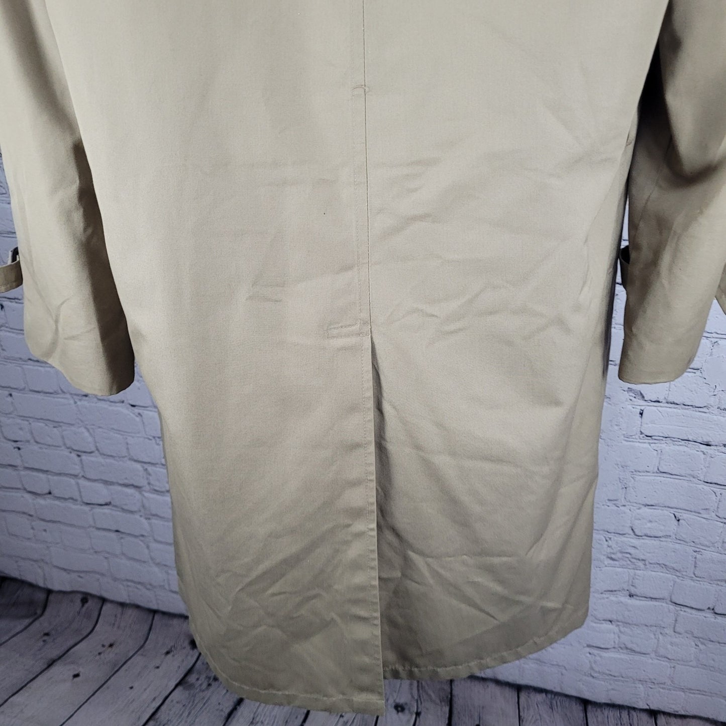 VTG Clipper Mist Tan Double Breasted Removable Faux Fur Liner Trench Coat 40R