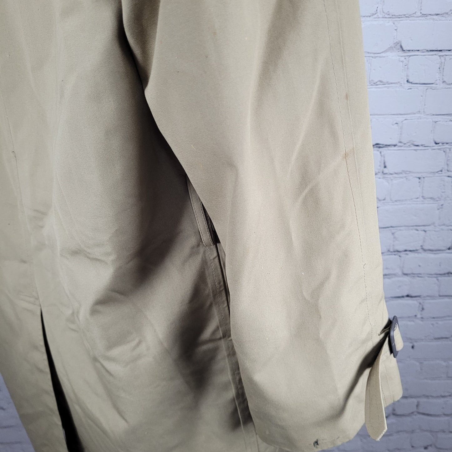 VTG Clipper Mist Tan Double Breasted Removable Faux Fur Liner Trench Coat 40R