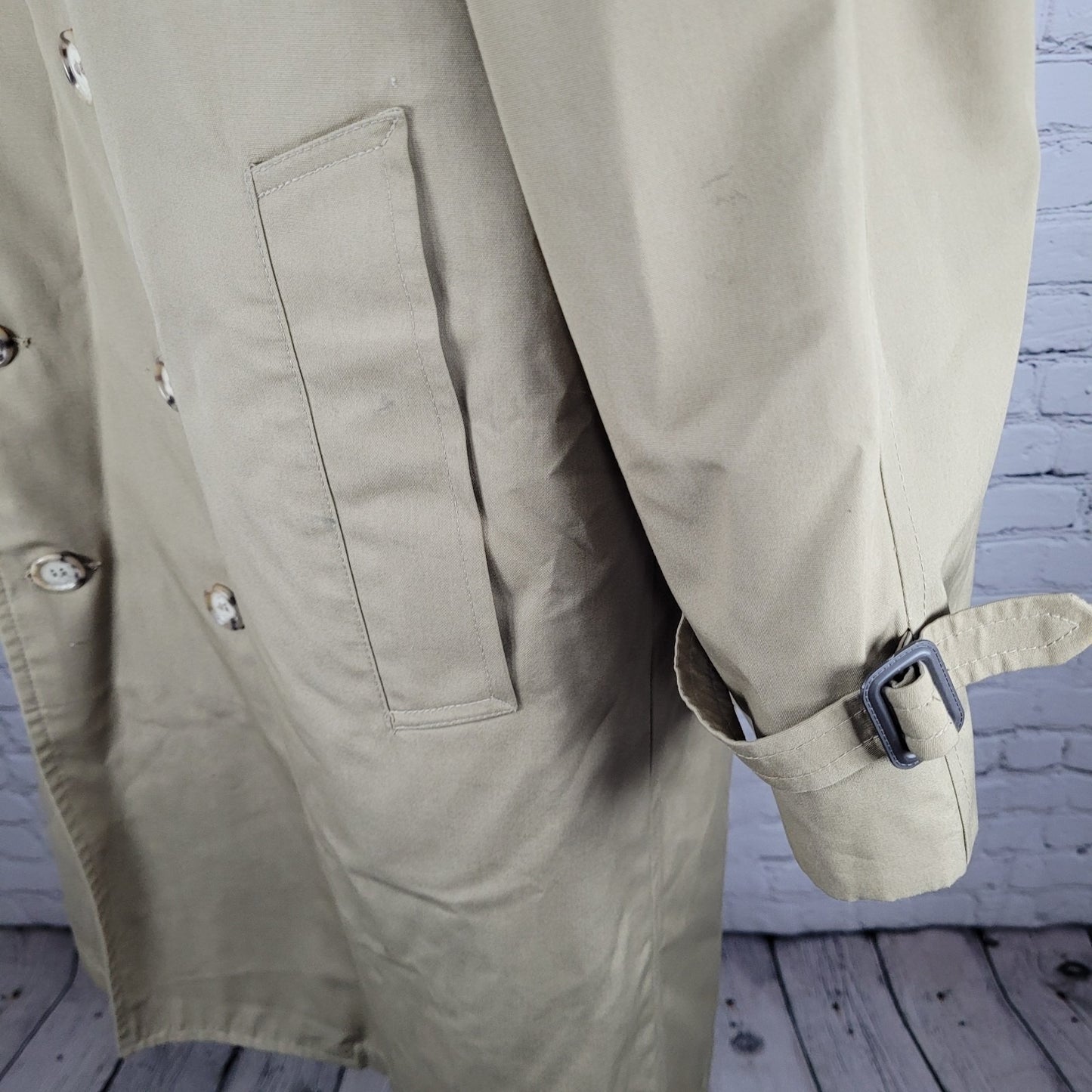 VTG Clipper Mist Tan Double Breasted Removable Faux Fur Liner Trench Coat 40R