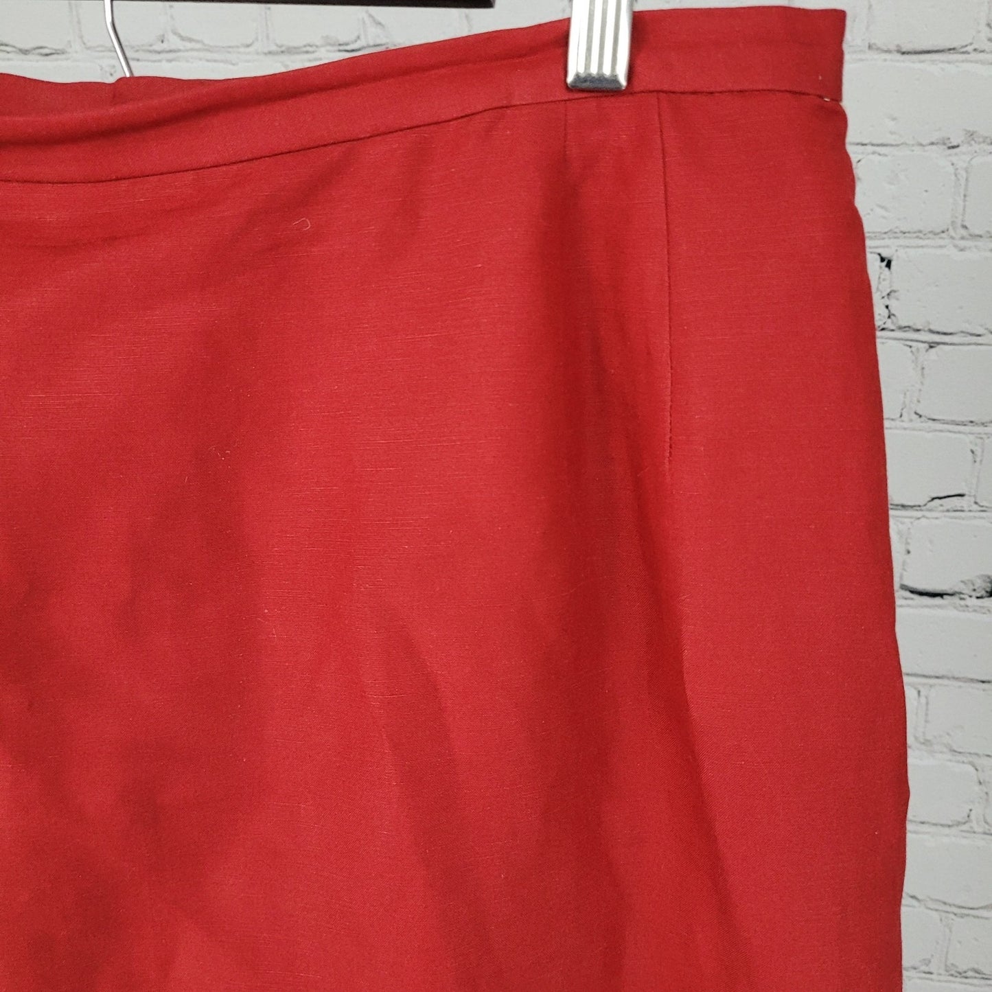 Amanda Smith Red Linen Blend Back Slit Lined Straight Skirt Size 18W (33x21.5)
