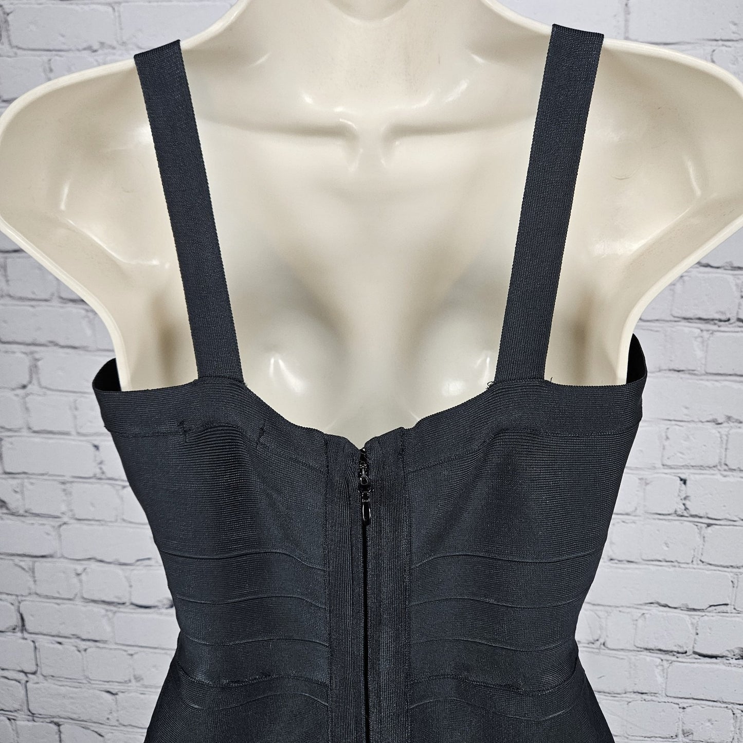 Aqua Black Strappy V Neck Back Zip Stretch Bodycon Short Dress Large L