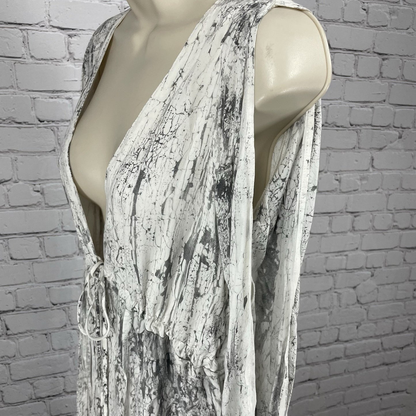 NWD Tina Jo Anthropologie Grey Cold Shoulder Tie Waist Light Maxi Dress USA XS