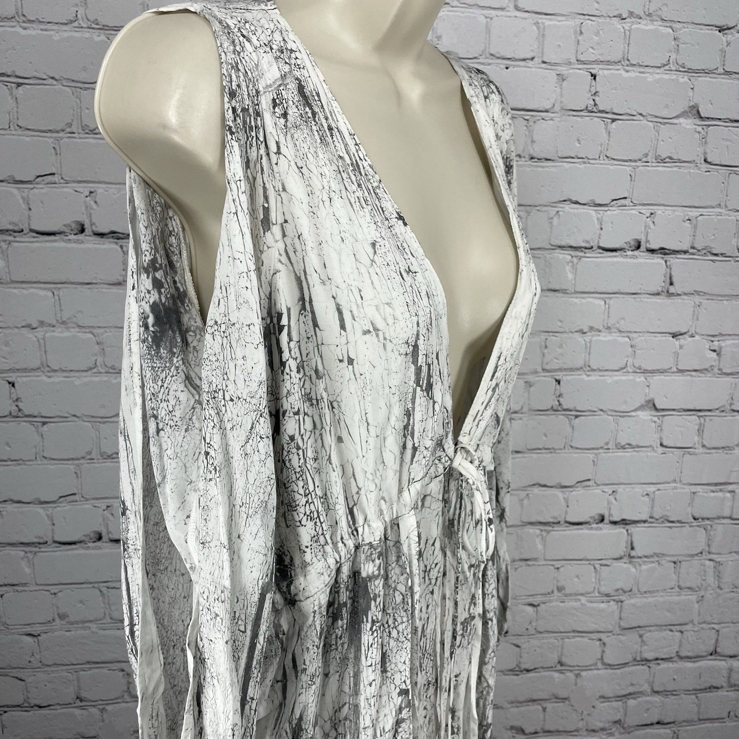 NWD Tina Jo Anthropologie Grey Cold Shoulder Tie Waist Light Maxi Dress USA XS