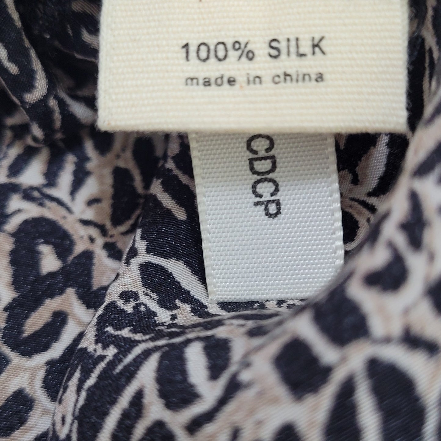 L'Agence Black Print 100% Silk Lightweight Sleeveless Blouse Top Size 2