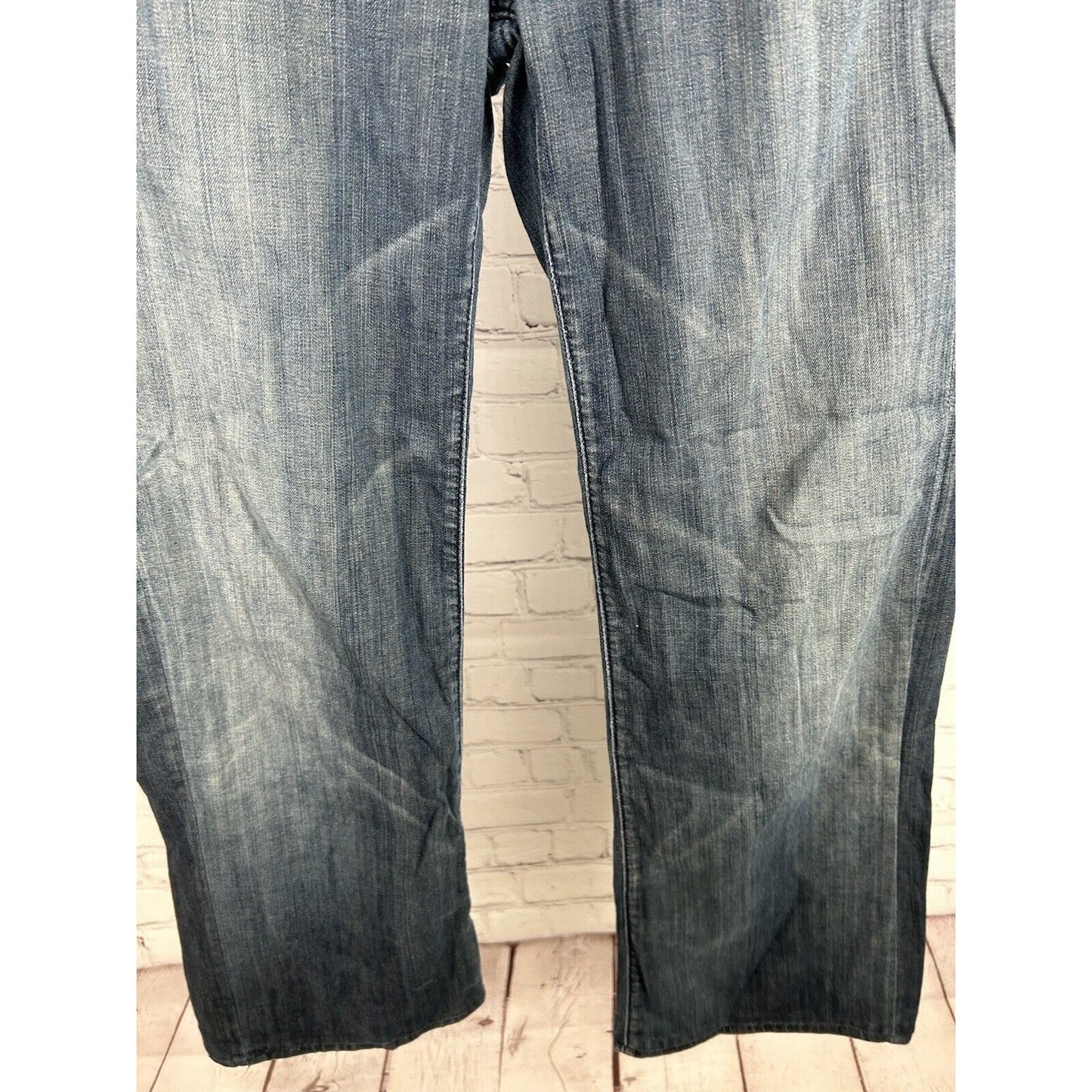 7 For All Mankind Medium Wash Mid Rise Tripster Women’s Jeans 30 (30 x 28)