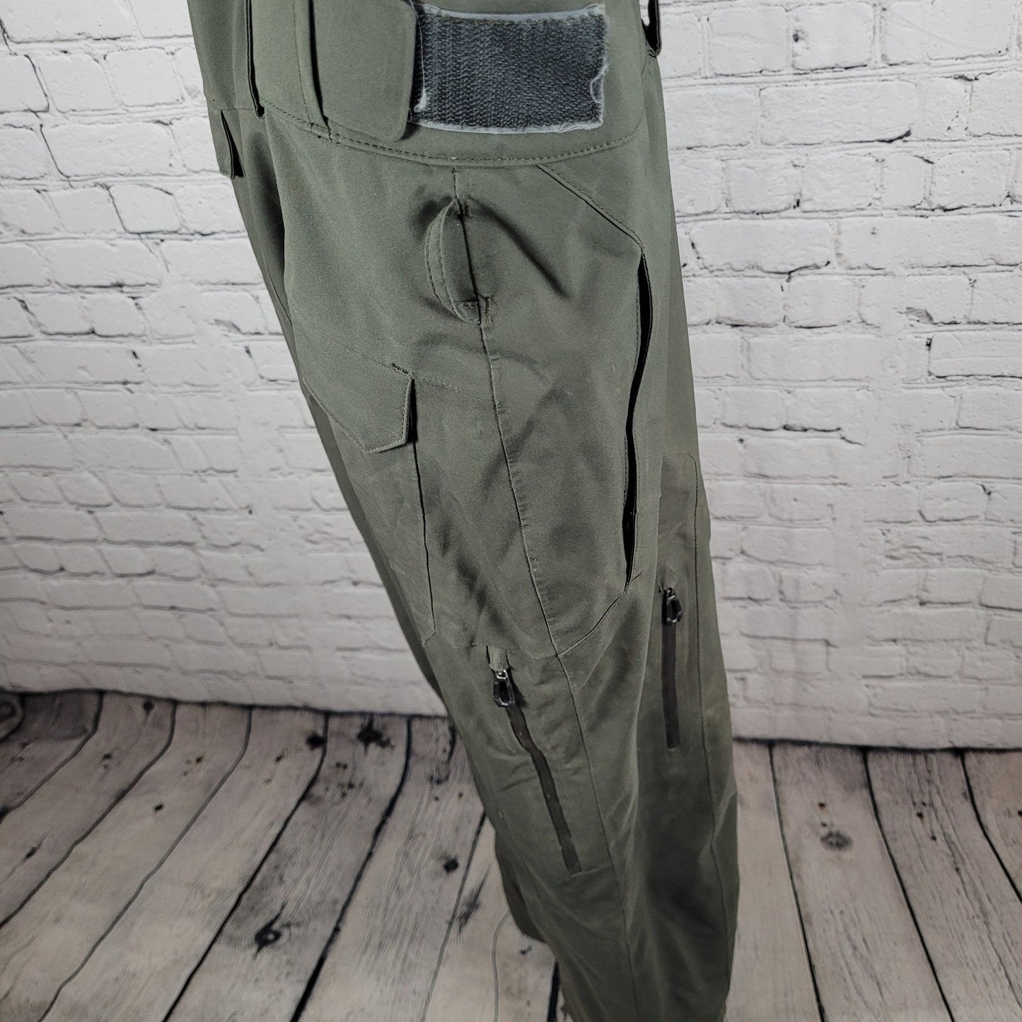 Spyder Green 3M Thinsulate Adjustable Waist Overalls Snow Ski Pants L (36x32)