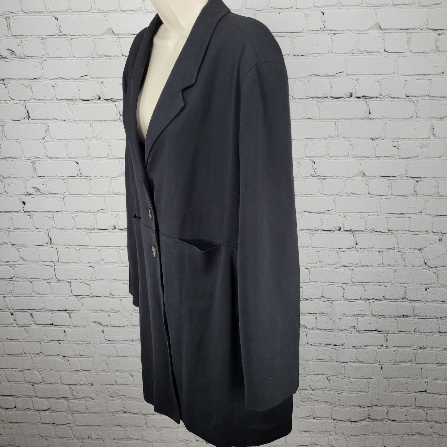 VTG J. Jill Black Wool Blend Stretch Lightweight Buttoned Lined Coat Size 18