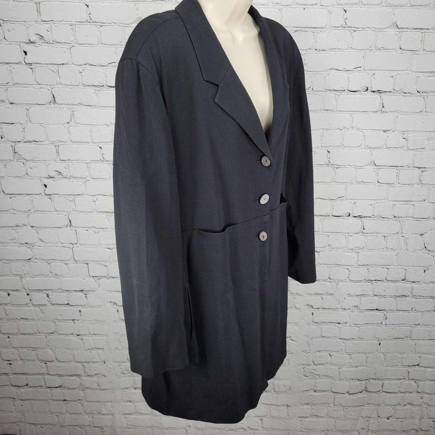 VTG J. Jill Black Wool Blend Stretch Lightweight Buttoned Lined Coat Size 18
