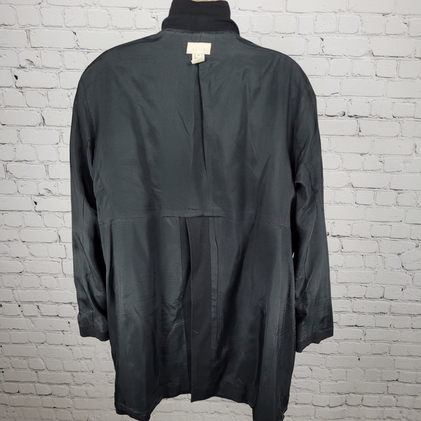 VTG J. Jill Black Wool Blend Stretch Lightweight Buttoned Lined Coat Size 18