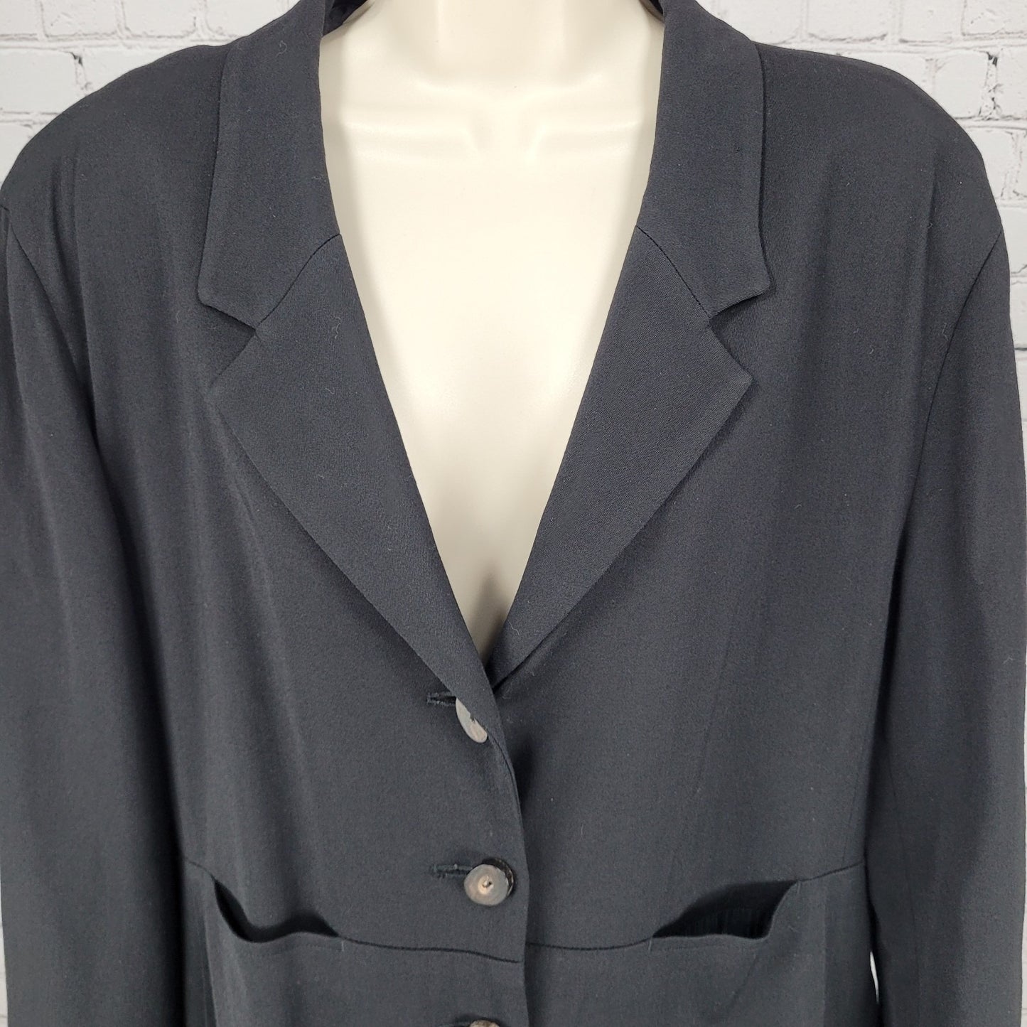 VTG J. Jill Black Wool Blend Stretch Lightweight Buttoned Lined Coat Size 18