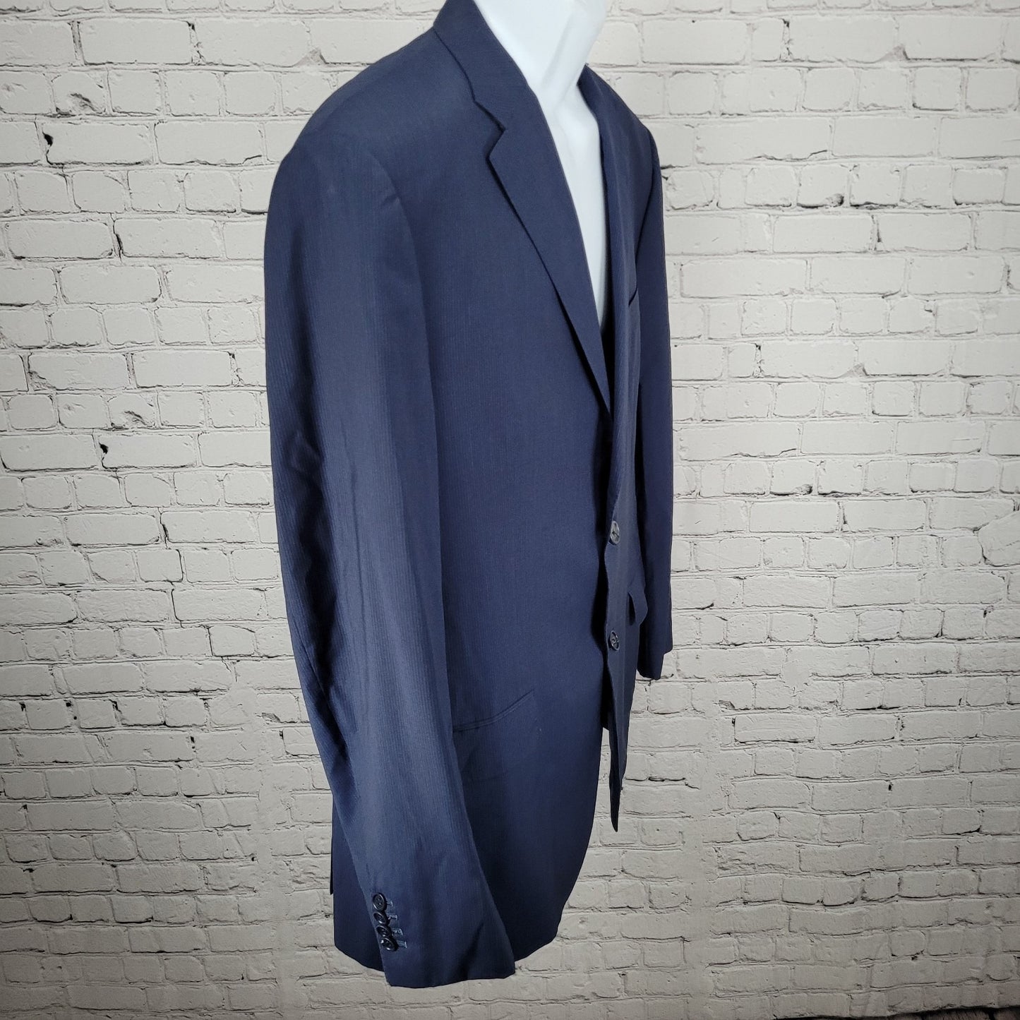 Canali Navy Pinstriped 100% Wool 2 Button Blazer Sport Coat Italy Made 42L US