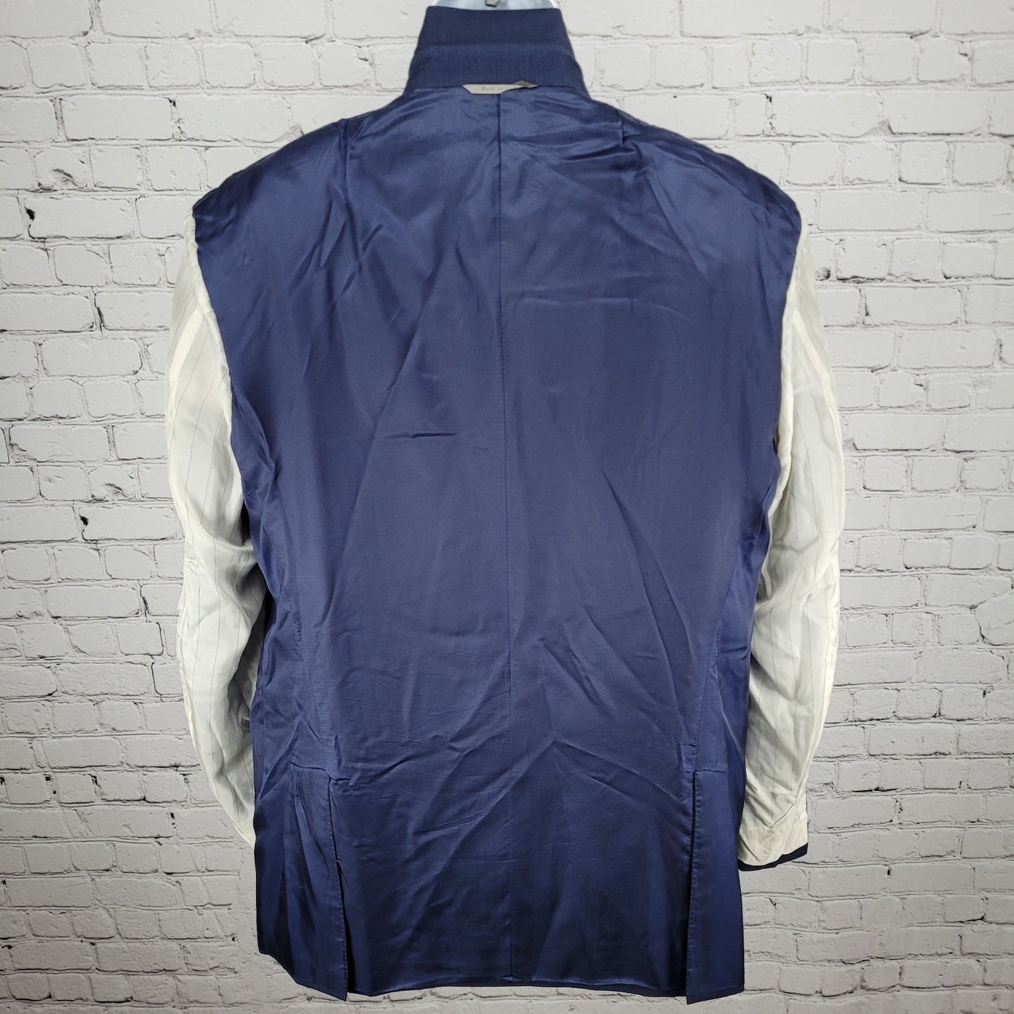 Canali Navy Pinstriped 100% Wool 2 Button Blazer Sport Coat Italy Made 42L US