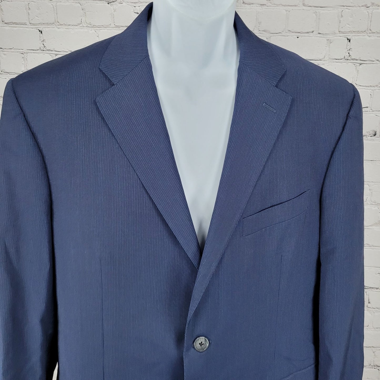 Canali Navy Pinstriped 100% Wool 2 Button Blazer Sport Coat Italy Made 42L US
