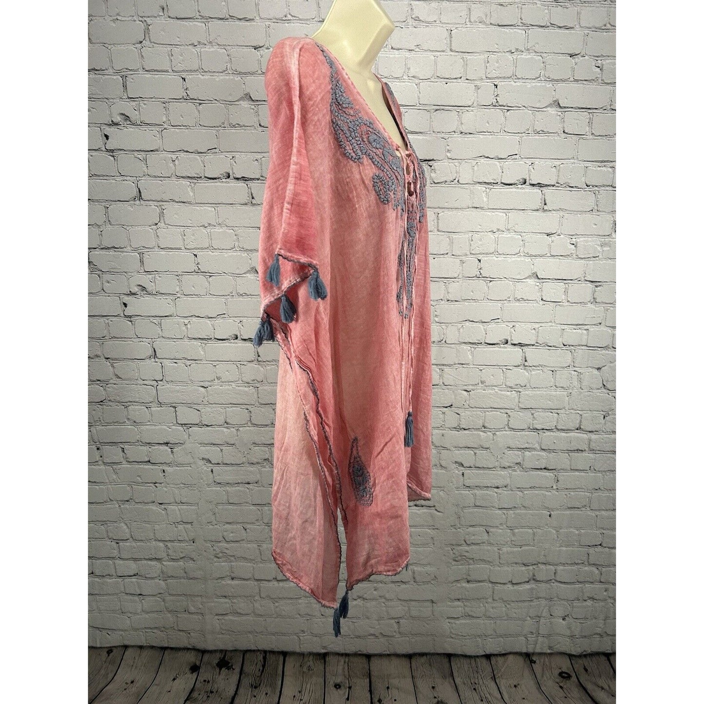 Shiraleah Embroidered Kimono Lightweight Coverup Blouse Blue Pink Tasseled O/S